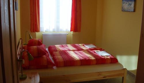 Two-Bedroom Apartment (4 Adults)