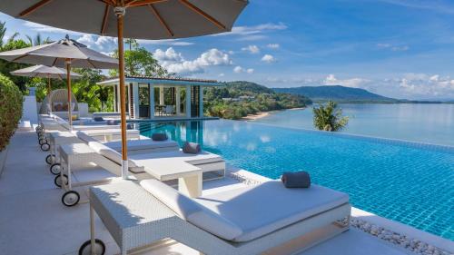 Villa with Sea View