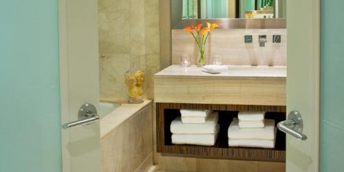 Boutique King Room 
