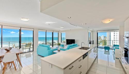 Two Bedroom Ocean View Superior High Floor Apartment