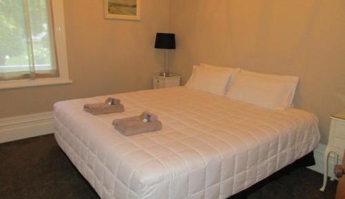 Queen Room with Shared Bathroom