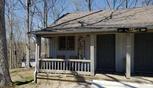 Budget Cabin with Two Double Beds