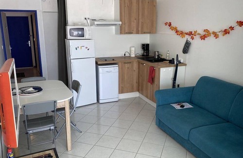 Le Couchant Apartment | Beau 4 bed 1er ligne Vue Mer au Couchant, Air-conditioned, Parking
