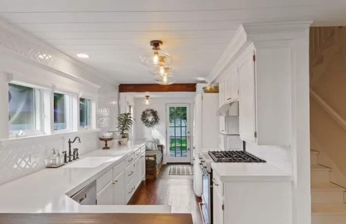 Coeur d'Alene Cottage | Cozy cottage with historic charm steps from Lake Coeur d’Alene!