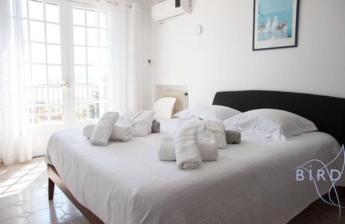La Croix des Gardes Apartment | APART VILLA ATYPICAL SEA VIEW AND SWIMMING POOL