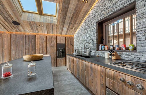 Beranger Ski Chalet | Chalet Chardy - Five Bedroom Chalet, Sleeps 12
