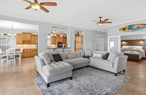 Cocoa Beach House | Blue Horizon · Blue Horizon Beach Front Home-2 King Suites