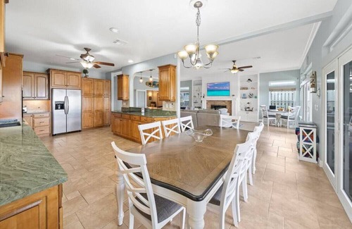 Cocoa Beach House | Blue Horizon · Blue Horizon Beach Front Home-2 King Suites