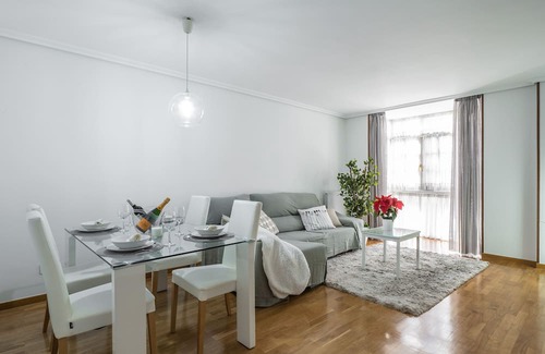 Ensanche Apartment | Dolce Vita Centro. Tourist apartment, free parking.