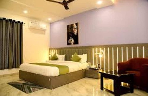 Marhi Hotel | Hotel Samdariya Gold - Rewa