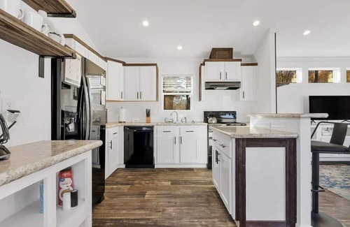 Owens Cross Roads House | Byrd 4 Tiny Stay Getaway