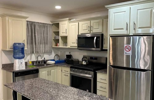 Georgetown Apartment | Gentlemen s Suite 3 Bedroom
