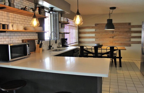 Northeast El Paso House | El Chuco Home W Pool Pool Table 15 min Downtown