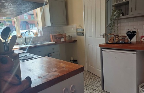 Uttoxeter House | Home From Home