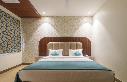 Raipur Hotel | Hotel Meeravill