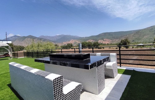 Uzbekistan Villa | Everest Guest House