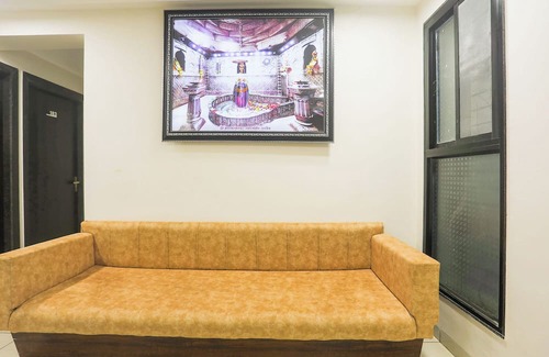 Rau Hotel | Fabhotel Empire