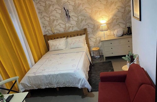 Marcory Bed & Breakfast | Soleimide bed and breakfast