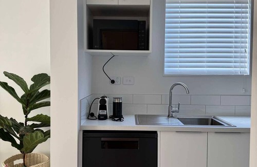 Flat Bush House | 2 Bedroom house in Flatbush, Auckland city, New Zealand
