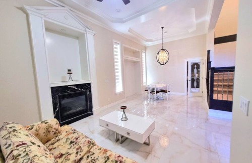 Newton House | Private quite peaceful room