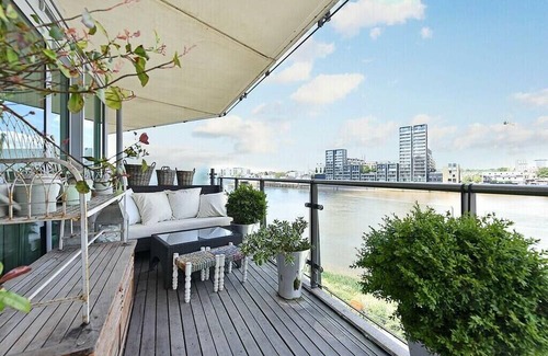 St. Mary's Park Apartment | Luxury City Apartment in London Battersea Reach