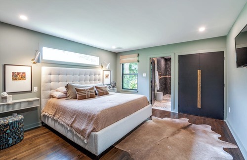 McKinney Cottage | Completely renovated modern cottage near downtown McKinney.