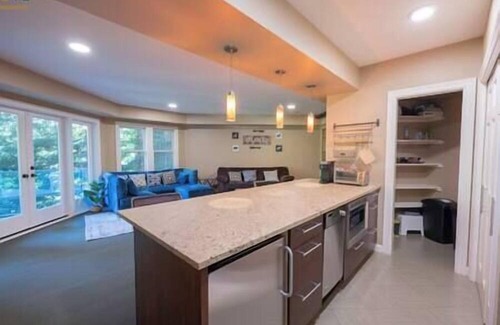 Magnolia House | Elegant Magnolia 3BR Luxury Family Retreat