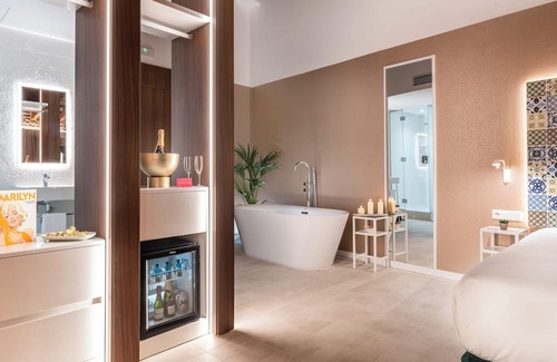 Barrio del Carmen Hotel | Axel Hotel Valencia – Adults Only