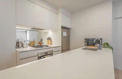 South Brisbane Apartment | Boutique & Quirky Private Residential Apartment at the heart of West End!
