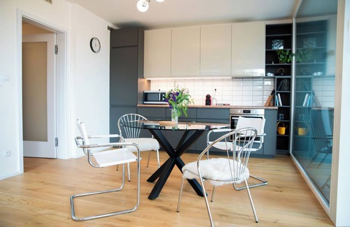 Smichov Apartment | Newly built apartment with 3 ŕooms and parking.