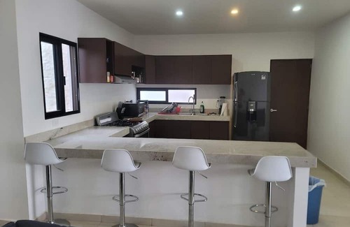 Merida House | Charming 3-bedroom townhome with AC and WiFi in delightful Sitpach
