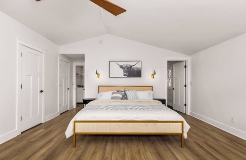 Huntsville House | Traveling Professional's Downtown Retreat