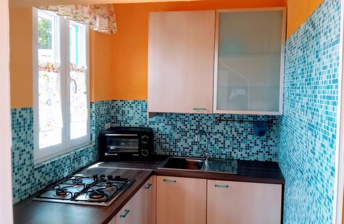 Torre Chianca Apartment | Apartment For 2 - 4 People Just 100m From the Sandy Sea