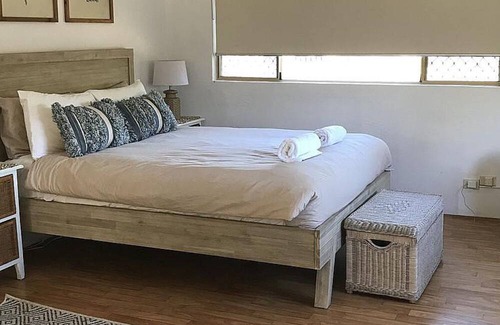 Pottsville House | Surfside Pottsville - Absolute beachfront house with private beach access