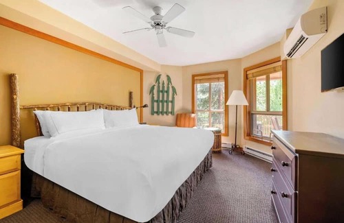 Blackcomb Resort | Cozy 2-bedroom resort with AC, fitness room in charming Whistler