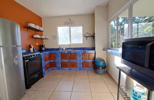 Los Cobanos Villa | Charming 3-bedroom villa with WiFi and AC in welcoming Acajutla