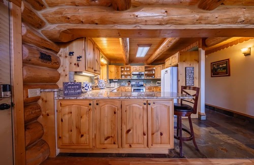 Rexford Cabin | Maggie’s Cabin – Secluded 3 BDR, w/optional boat rental