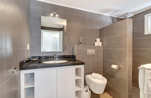 Playa House | Kas Koral - Authentic, luxury oceanfront villa in Kralendijk