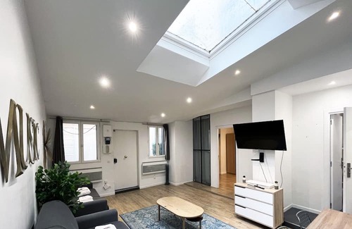 Quartier de la Porte-Saint-Denis Apartment | Urban Flat 187 - Sublime 1 Bedroom in Paris