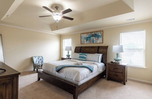 Dacula House | Luxurious 4-Bedroom Retreat with 5-Star Amenities