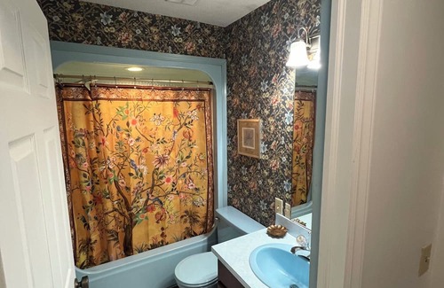 Cedar Rock House | Located inside a private and quite Golf Community close to popular attractions