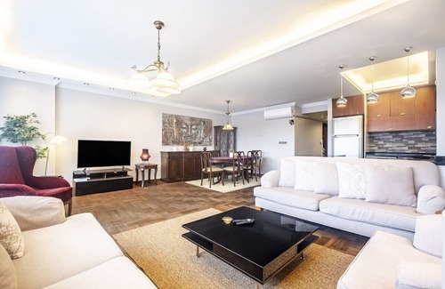 Nisantasi Apartment | Missafir Exquisite Flat in the Heart of Nisantasi