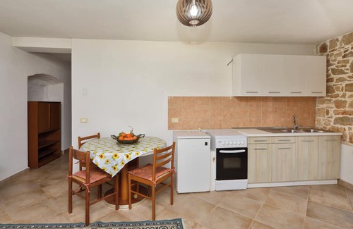 Gedici Apartment | Beautiful stone house in Gedici - Beahost Rentals