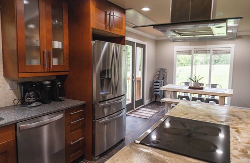 Charlotte Cabin | Clean and cozy cabin near Uptown! Sleeps up to 12