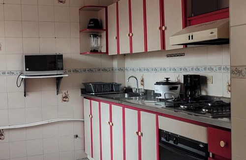 Itagui House | Some steps away from Envigado Station. Quiet house to rest and work remotely