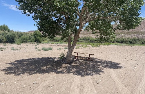 Radium Springs RV Rental | Horner Hacienda, primitive dry campground on the bank of the Rio Grande River!