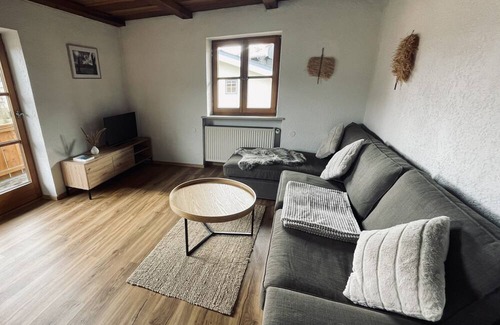Bischofswiesen Apartment | Apartment with balcony and Watzmann view