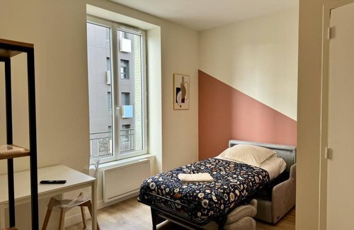 Sablon - Trudaine Apartment | Cosy Studio Bd Lafayette Tout Équipé "6"