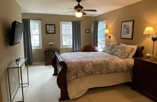 Saratoga Springs House | Saratoga Family Fun with pool, minutes to downtown and Saratoga racetrack