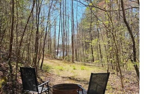 Morganton RV Rental | Yurt at Lake James and Fonta Flora hiking trail